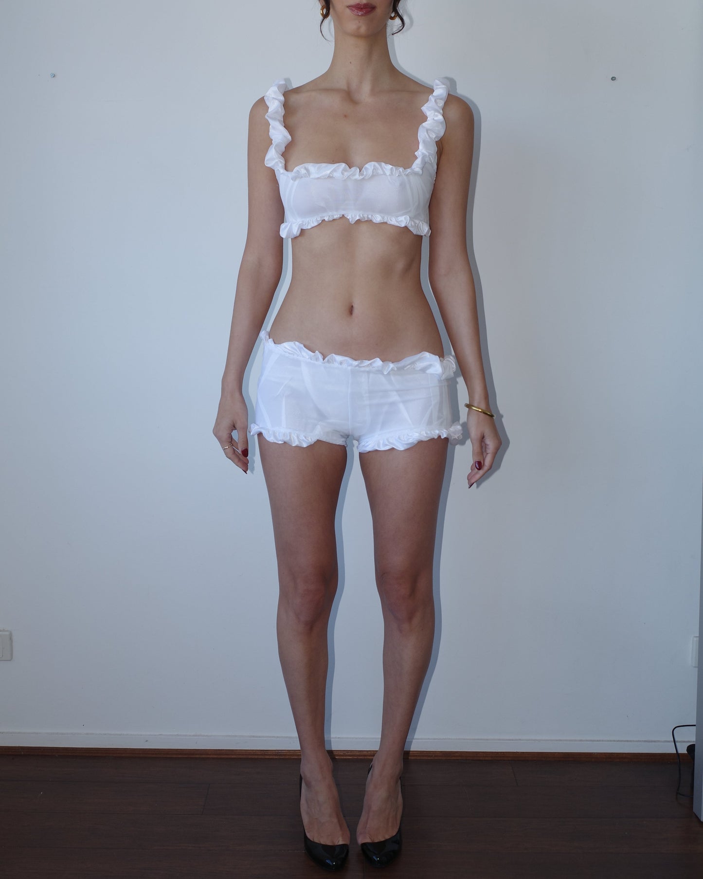 002 CROP TOP / PEARL